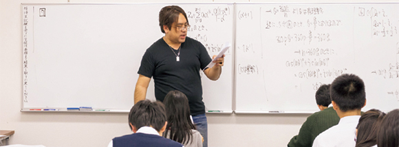 なぜ受験界最高水準の講師が、集まるのか。
